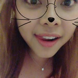 Meet your Posher, Thuy